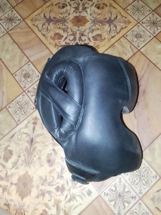 Бамперний шолом BATTLER