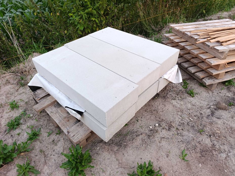 Stopień Gładki stopnica biała klasyczna chyzbet