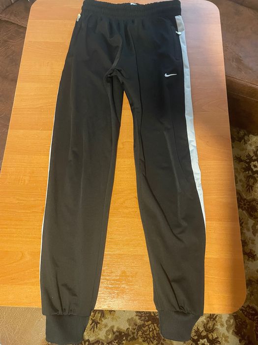 Продам спортивні штани Nike оригінал нові xs-s