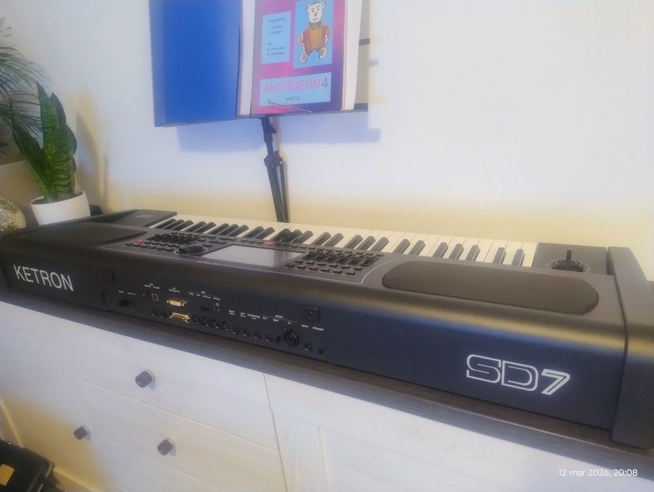 KETRON SD7 keyboard aranger