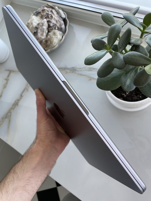 Apple MacBook Air M2 Space Gray (MLXW3LL/A)