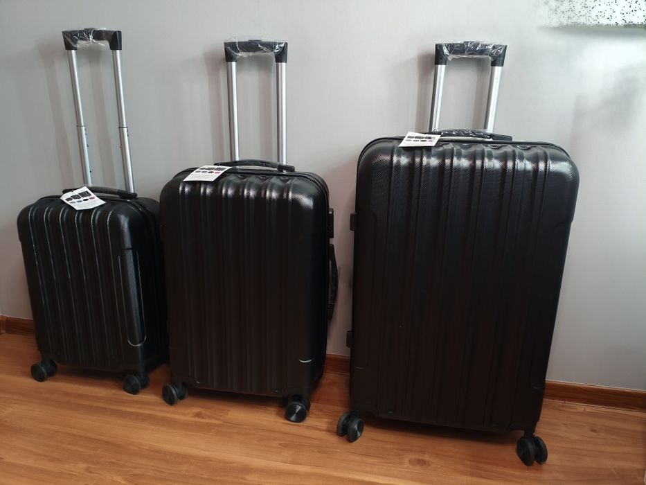 Piękny zestaw 3 walizek– twardy ABS, nowy komplet