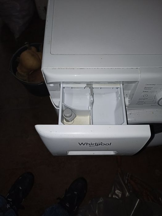 Пралка Whirlpool FWSG61053WV UA, з Парою, 6 кг , 1000rpm.