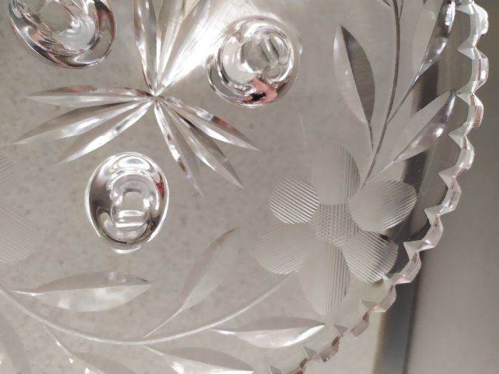 Szklana Bomboniera na trzech nóżkach PRL