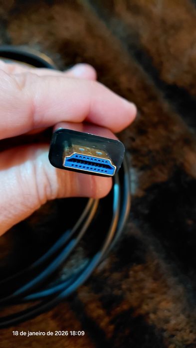 Cabo USB / HDMI novo