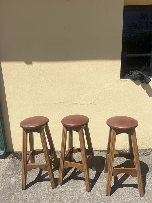 3 bancos de bar em madeira vintage