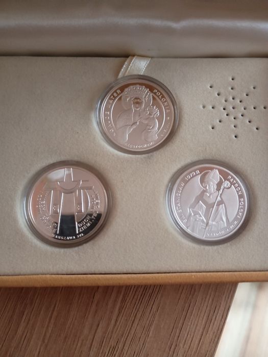 Numizmatyka srebrna 925. z pozytywką.