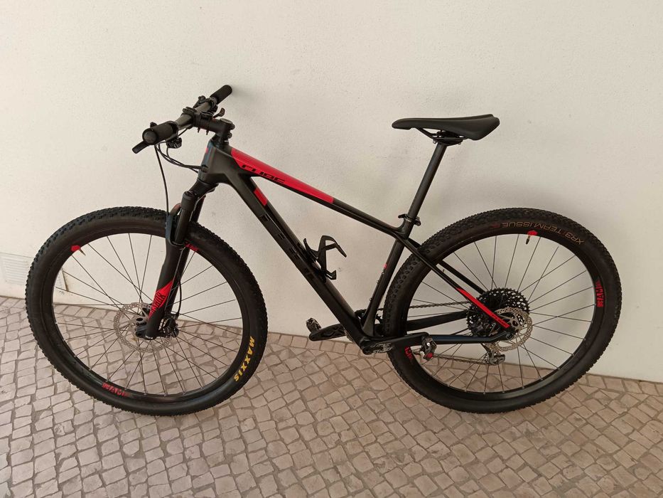 Bicicleta Cube Reaction Pro C:62