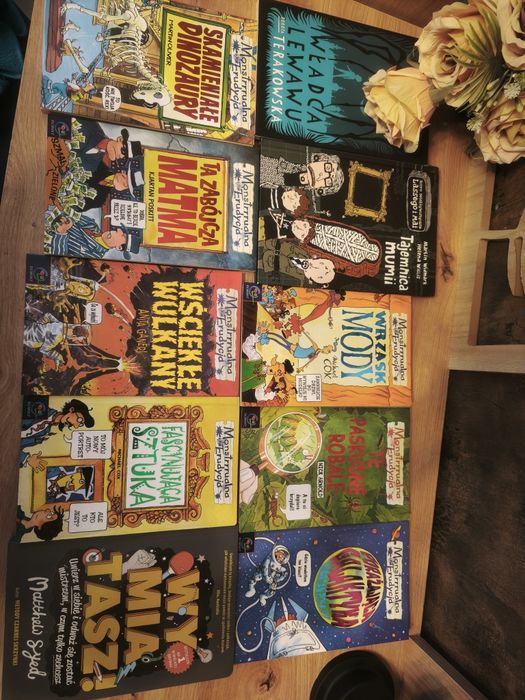 Monstrualna erudycja zestaw książek młodzież