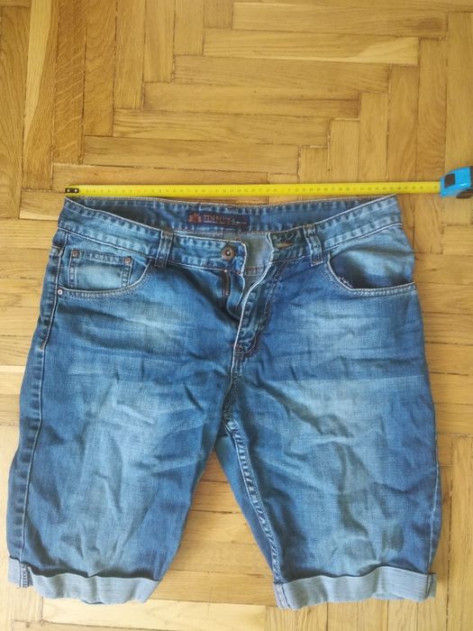 Шортичоловічі,джинсові,36 розмір.