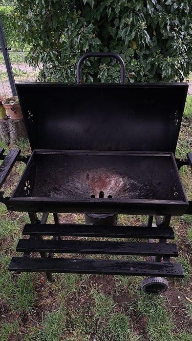 GRILL węglowy ogrodowy brykiet gratis