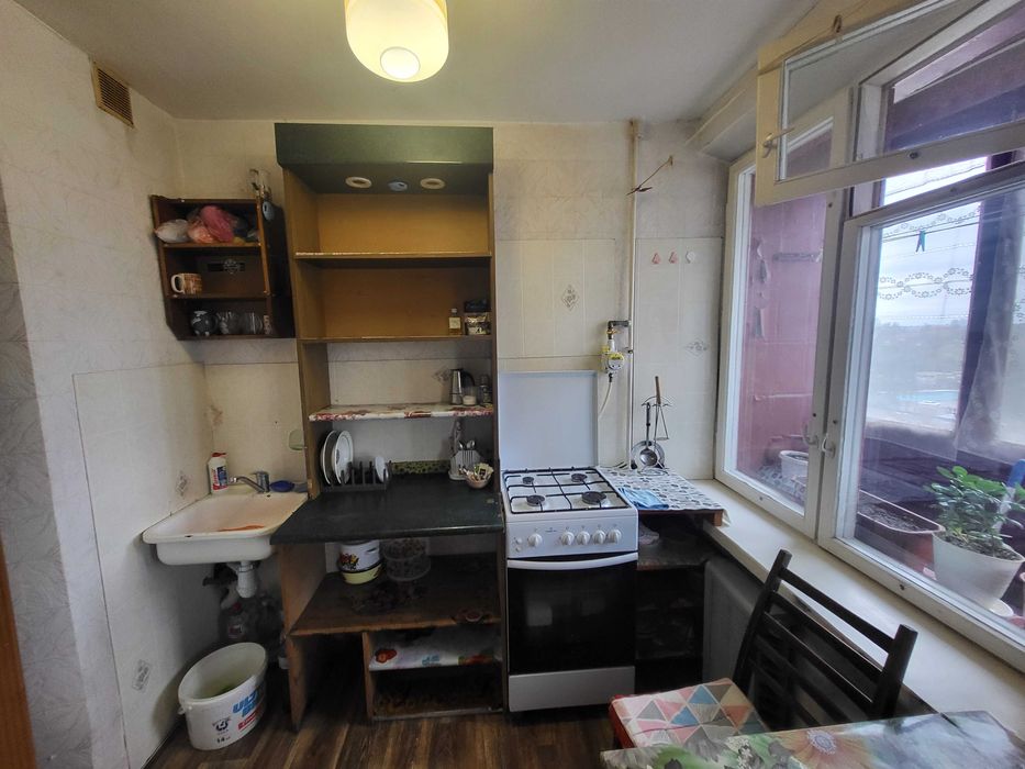 Без% продаж 1 -но кім Любоміра Гузара 19 комарова отрадний соломенскій