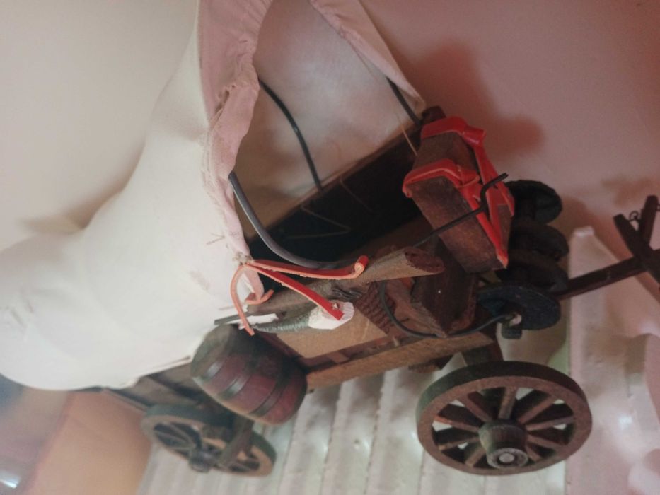 drewniany model dyliżansu