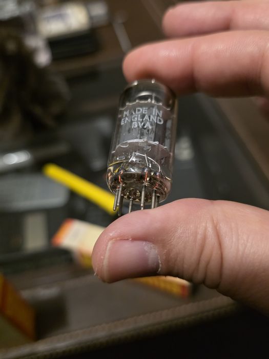 Válvulas Brimar 12AX7 NOS (quarteto)