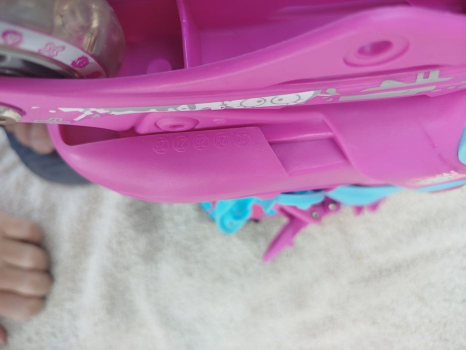 Roller Skates – Complete Set in Sizes 26; 27; 28; 29, and 30.64737745284225122