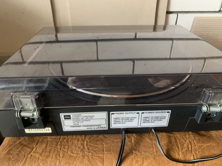 Toshiba sr v12 програвач вінілу