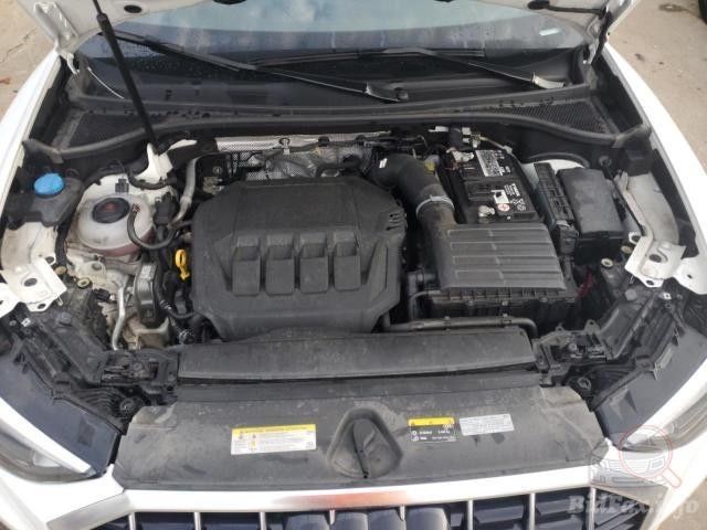 Розборка audi Q3 83A шрот розбор бампер фари двері диски салон 2.0tfsi