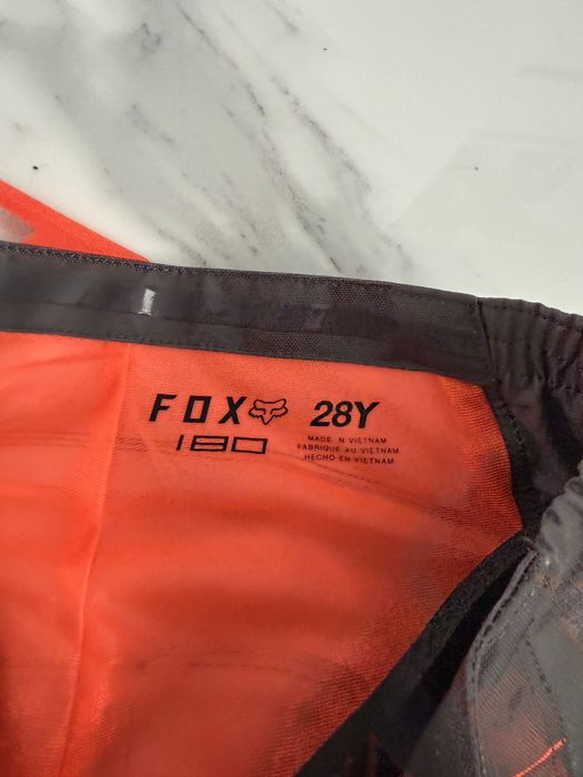 Spodnie FOX 180 junior rozm 28Y