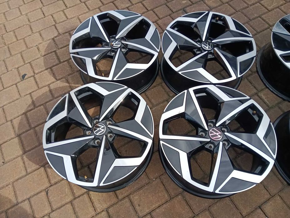 Oryginalne felgi od volkswagena 7.5jx19 et 50