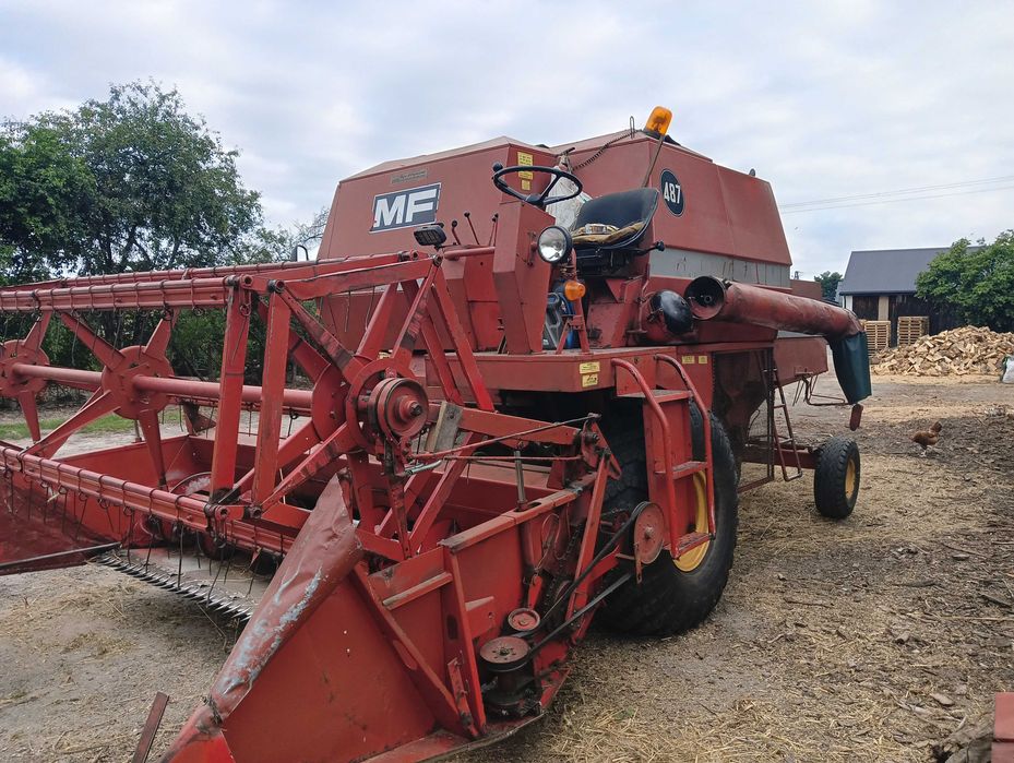 Kombajn Massey Ferguson 487
