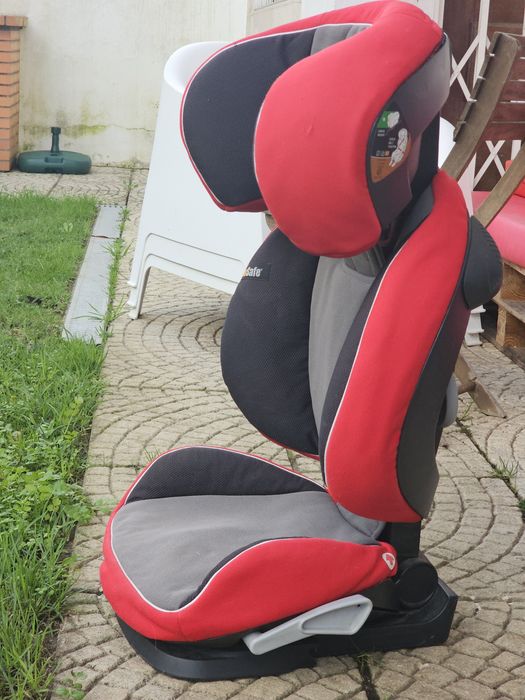Cadeira Auto BeSafe izi Up X3 - 15 a 36kg (4 anos até aos 12 anos)