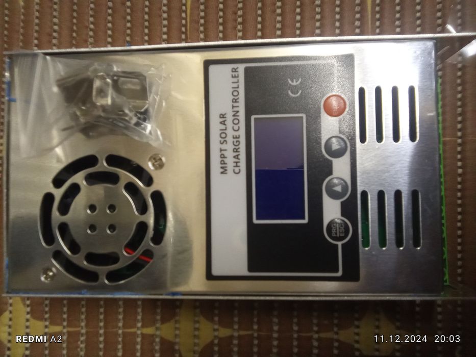 Контролер 60 ампер зарядки аккумулятора.