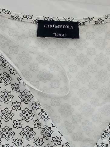 Vestido com padrão (C&A)