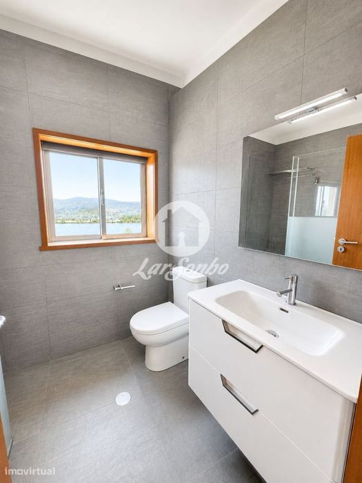 Moradia T3 com Piscina ao pé do Rio