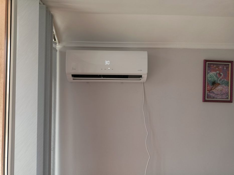 Кондиціонер IDEA ISR-09HR-MA0-DN8 INVERTER