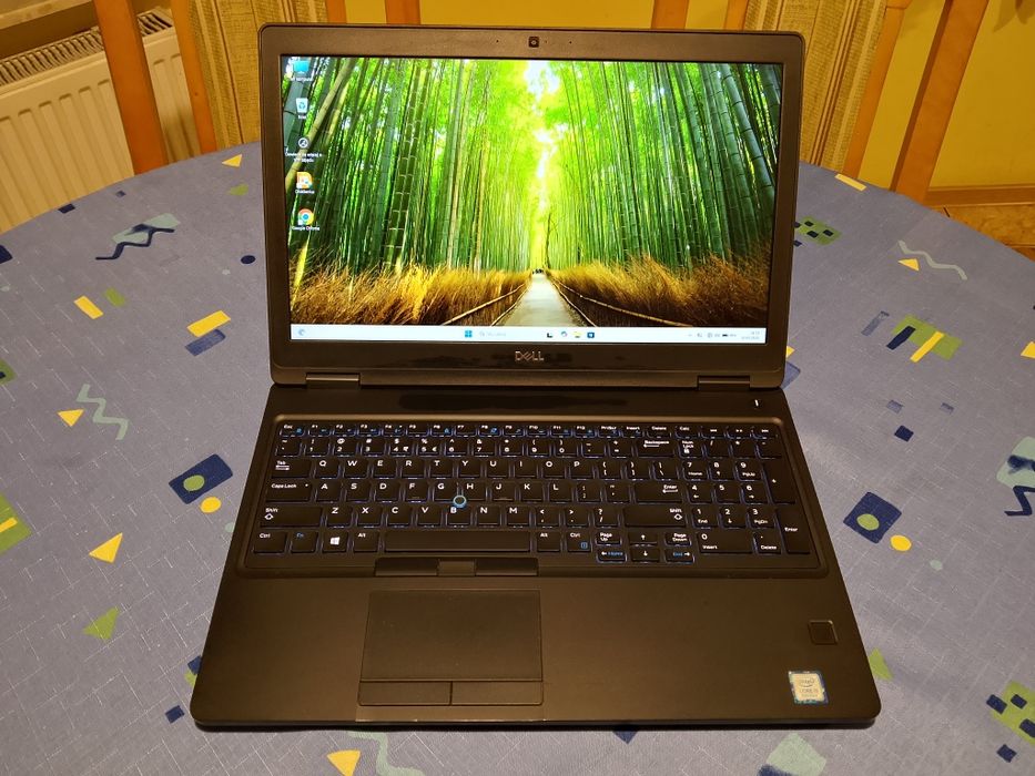 Laptop Dell Latitude 5590 i5-8350 Full HD RAM 8GB SSD 256GB
