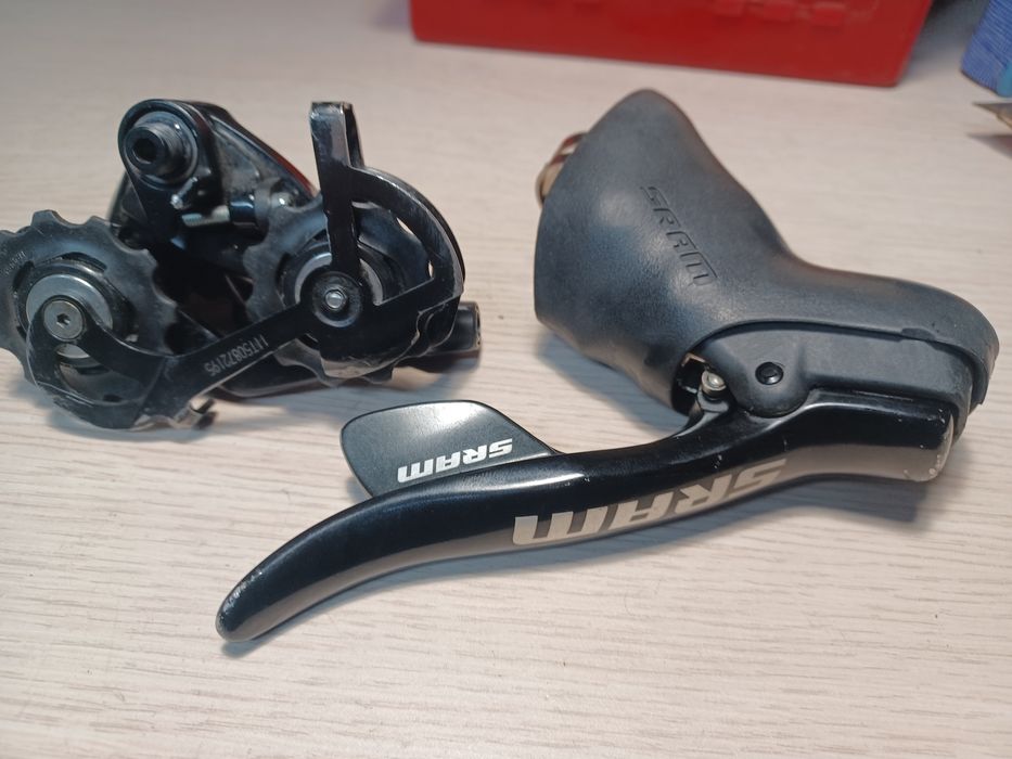 Przerzutka +manetka sram apex 10 s