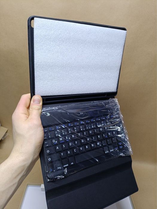 Чохол на iPad 7... 8 ... 9 покоління.