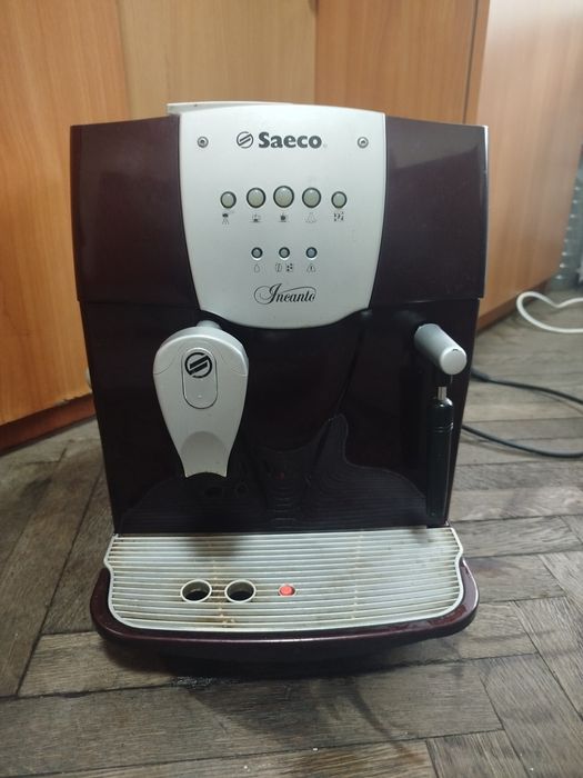 Робоча кавомашина saeco