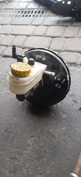 Serwo hamulcowe vw polo 6n2 1.4