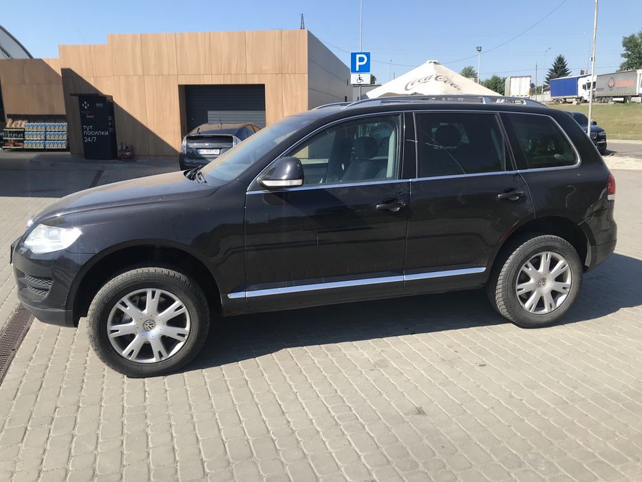 Фольцваген Таурег .3.0 дизель.Автомат
