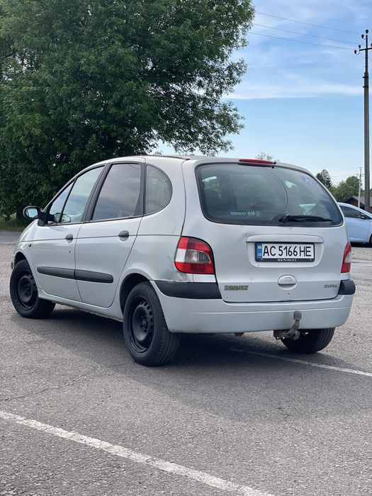 Renault Scenik 1
