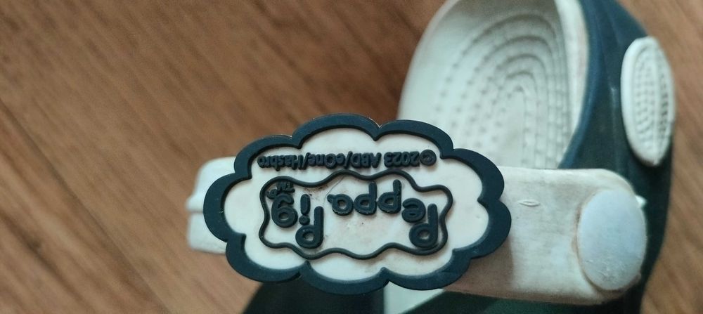 Chodaki klapki Świnka Peppa 25 ABD eOne Hasbro 16 cm