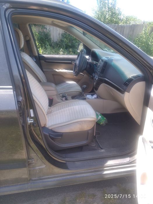 Продаж машини HYUNDAI Santafe 2011рік США