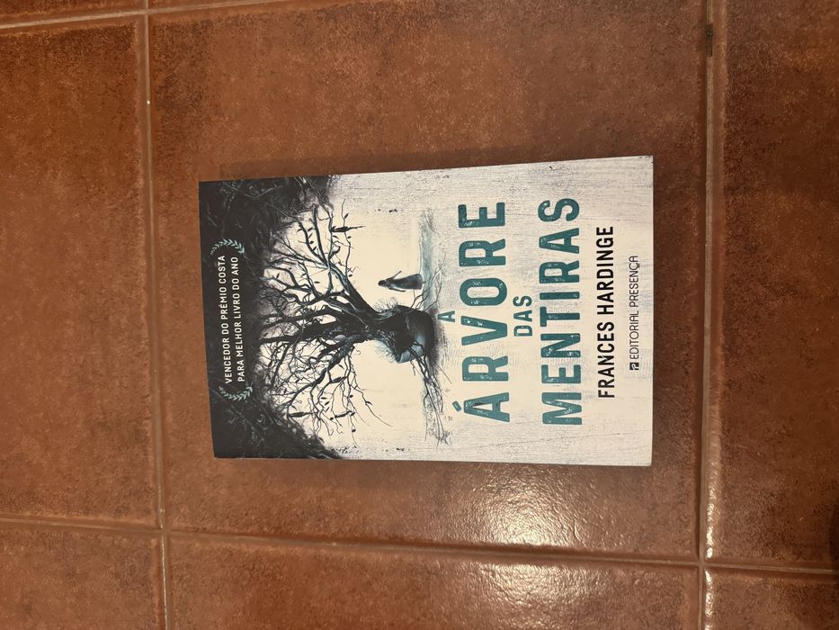 Livro- A arvore das mentiras