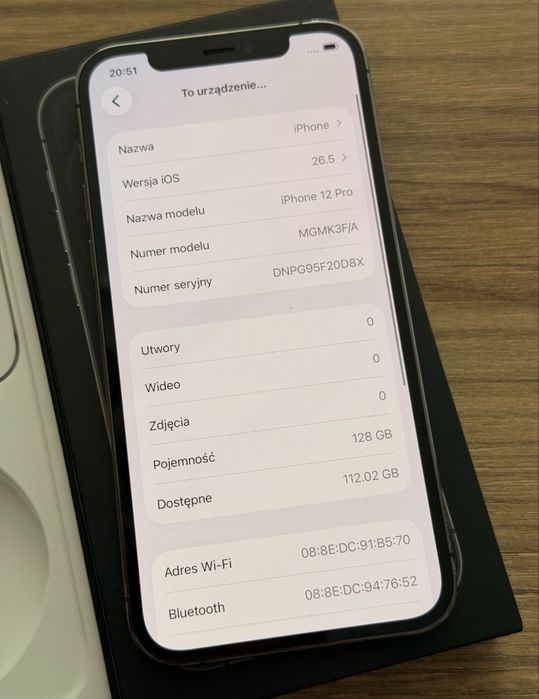 Iphone 12pro w kolorze szarym