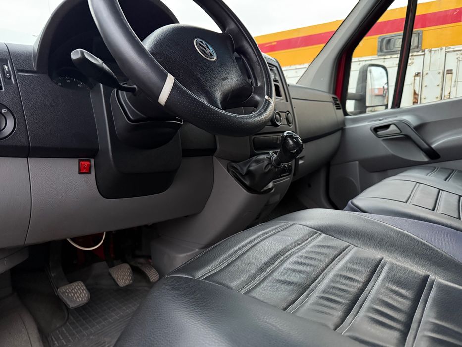 Volkswagen Crafter z windą