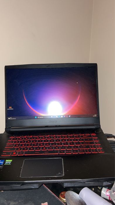 laptop msi  i5 GF 63