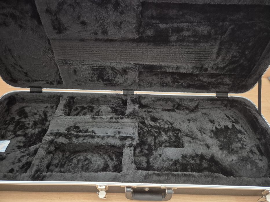 Estojo rígido para guitarra64584690994817124