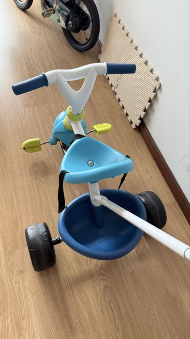 Velotrol semi novo da marca SMOBY