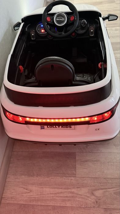 Автомобіль дитячий