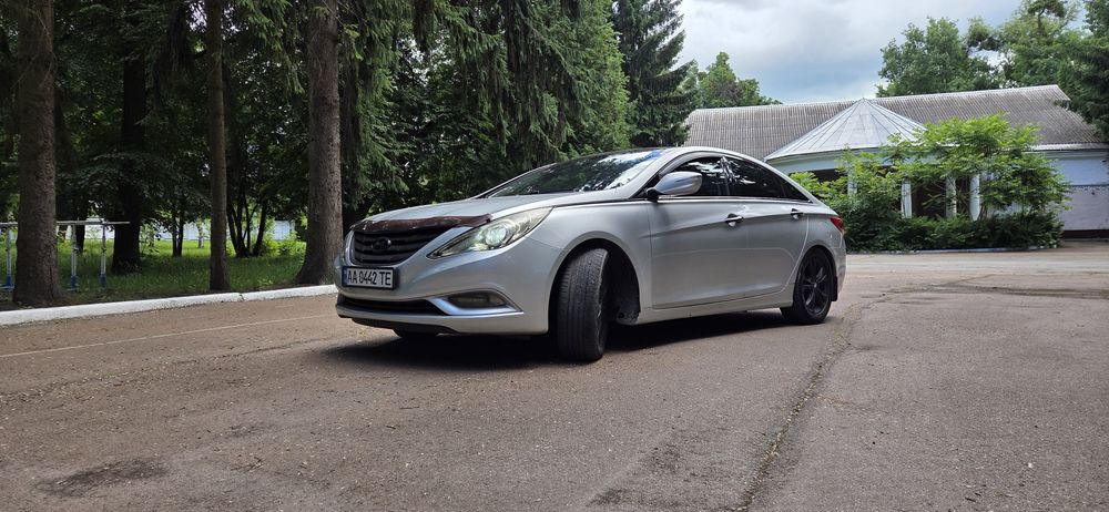 Hyundai Sonata 2011