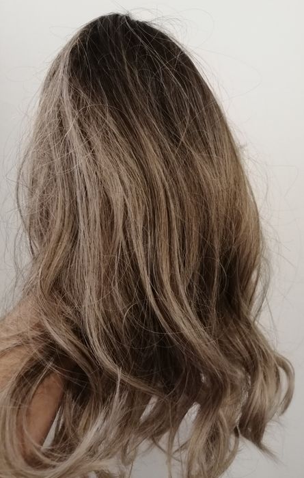 Peruka damska, włosy blond