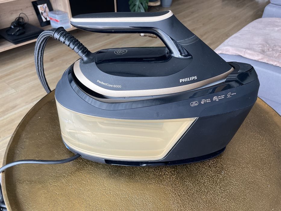 Stacja parowa parownica Philips PerfectCare 6000