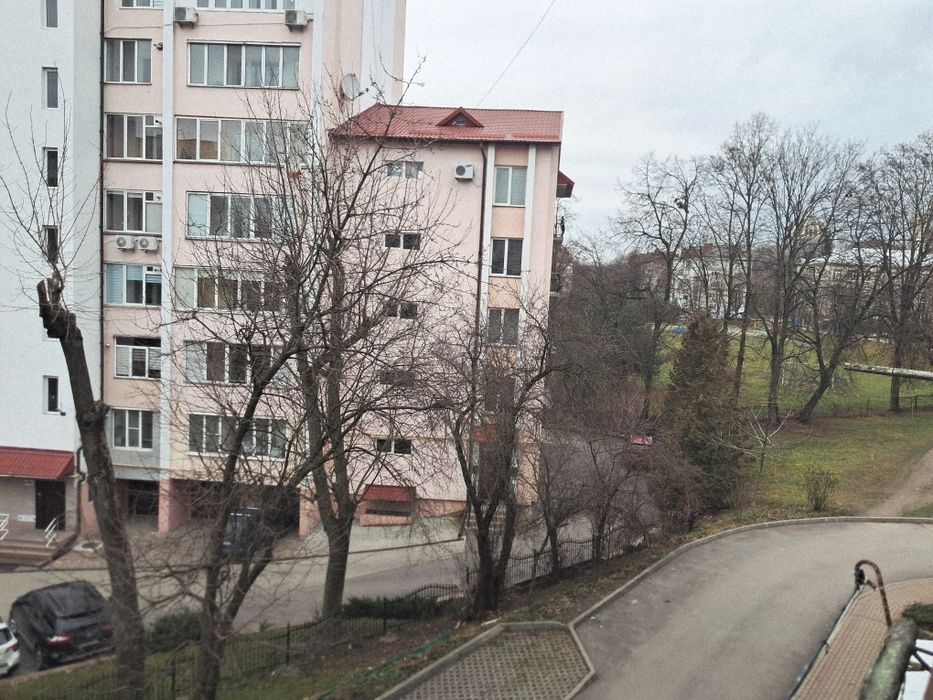 Дружба,вул.Винниченка продаж 3 кім квартири