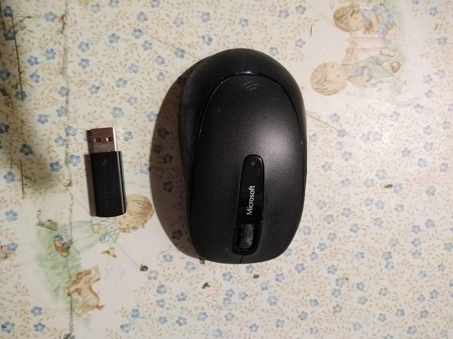 Selling wireless mouse and keyboard64354260701698122